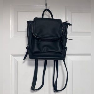 TILLY'S MINI BACKPACK